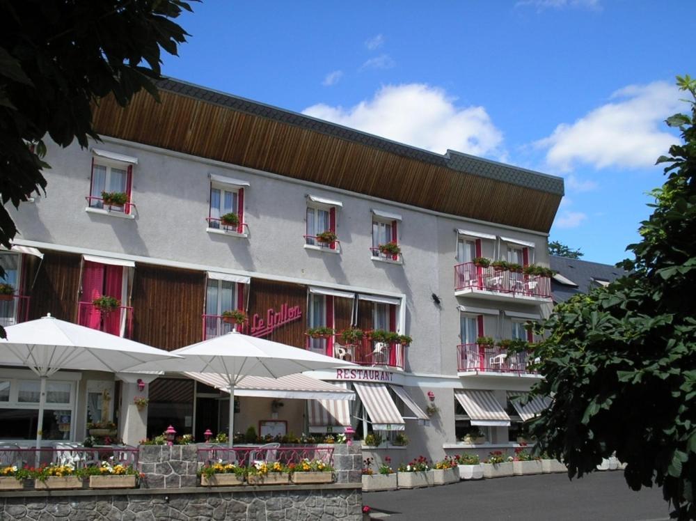 Hotel Restaurant Le Grillon Chambon-sur-Lac Eksteriør bilde